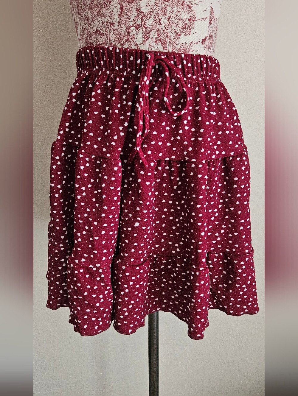 Women's Burgundy Tiered Drawstring Skirt with White Heart Print, Small